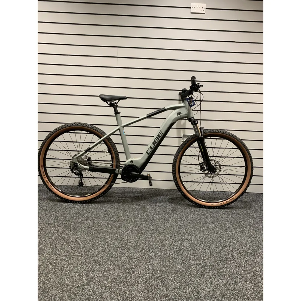 Ex Display Cube Reaction Hybrid Performance 625 XXL Electric Bike 2022 Lunar/Grey